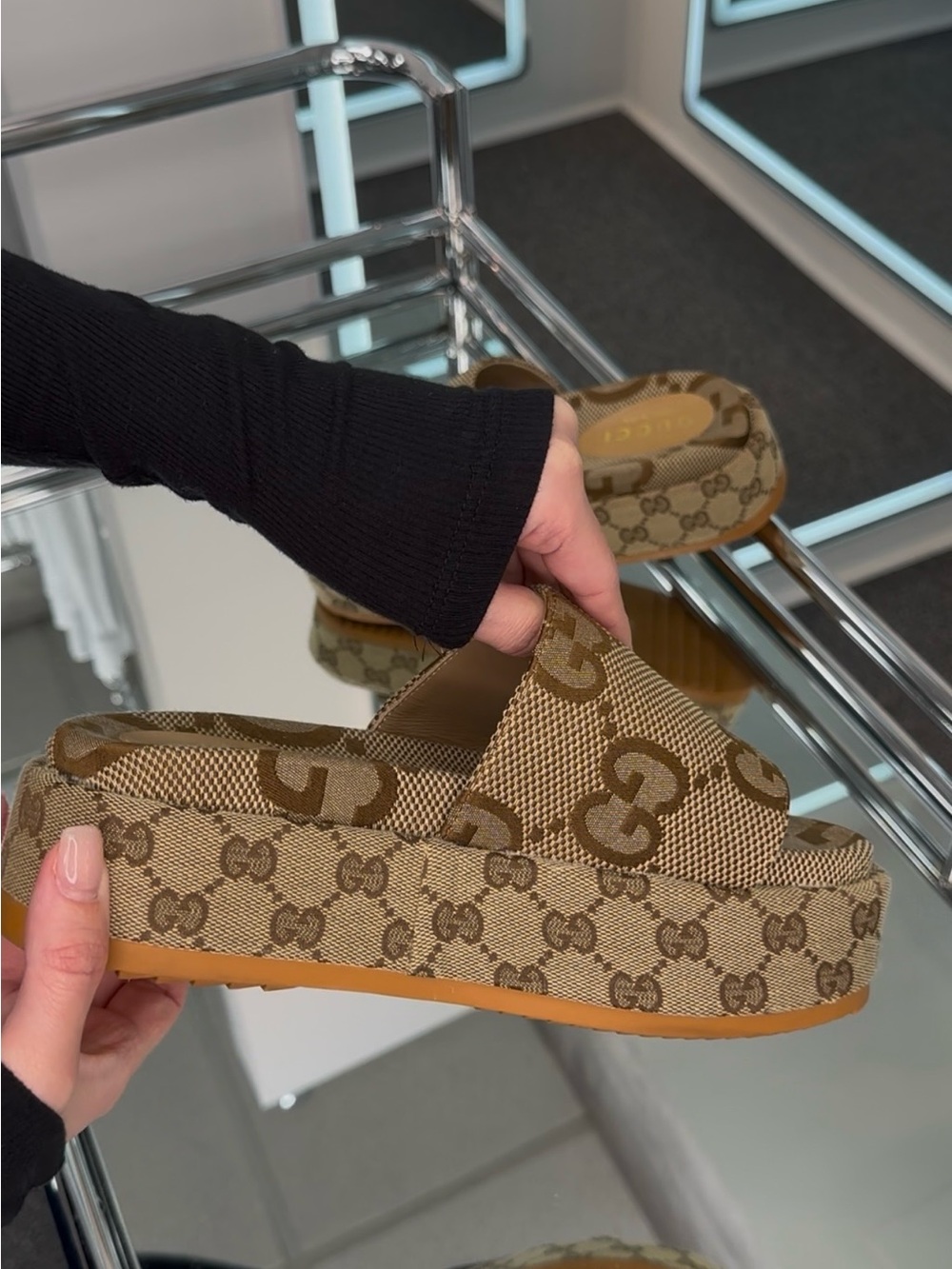 Gucci Platform Sandal Slides - Picture 9 of 10